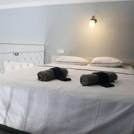 Troon Of Athens Apartments Dış mekan fotoğraf